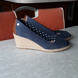 Liz Claiborne denim open toe wedges